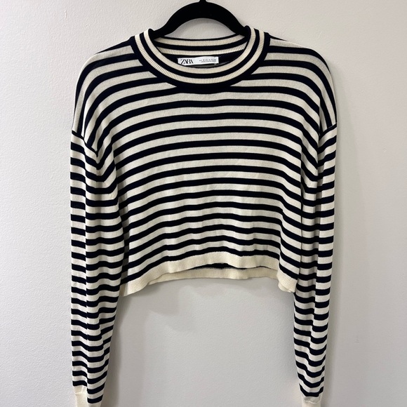 Zara Navy and White Striped Crop Top - Picture 3 of 5